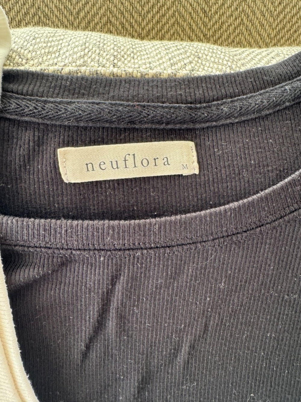 Neuflora Whistler Tanks in Black and White size Medium - Bethke - Picture 10 of 13